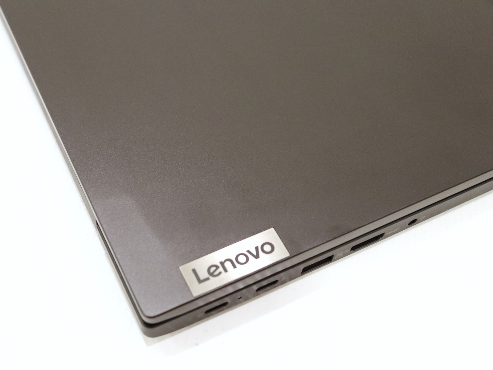 Lenovo ThinkPad E16 Gen 1 16.0″ Intel i5-1335U 16GB 256GB NVMe W11P – Read