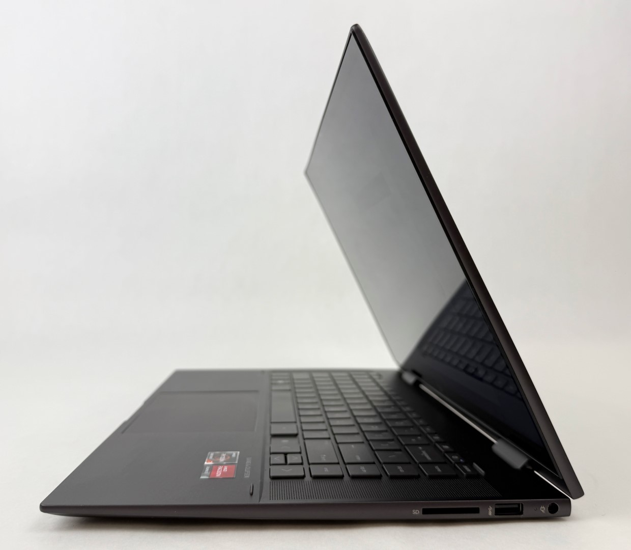 HP Envy x360 15m-eu0023dx 15.6″ FHD Touch Ryzen 7 5700U 8GB 512GB SSD W11H 2in1