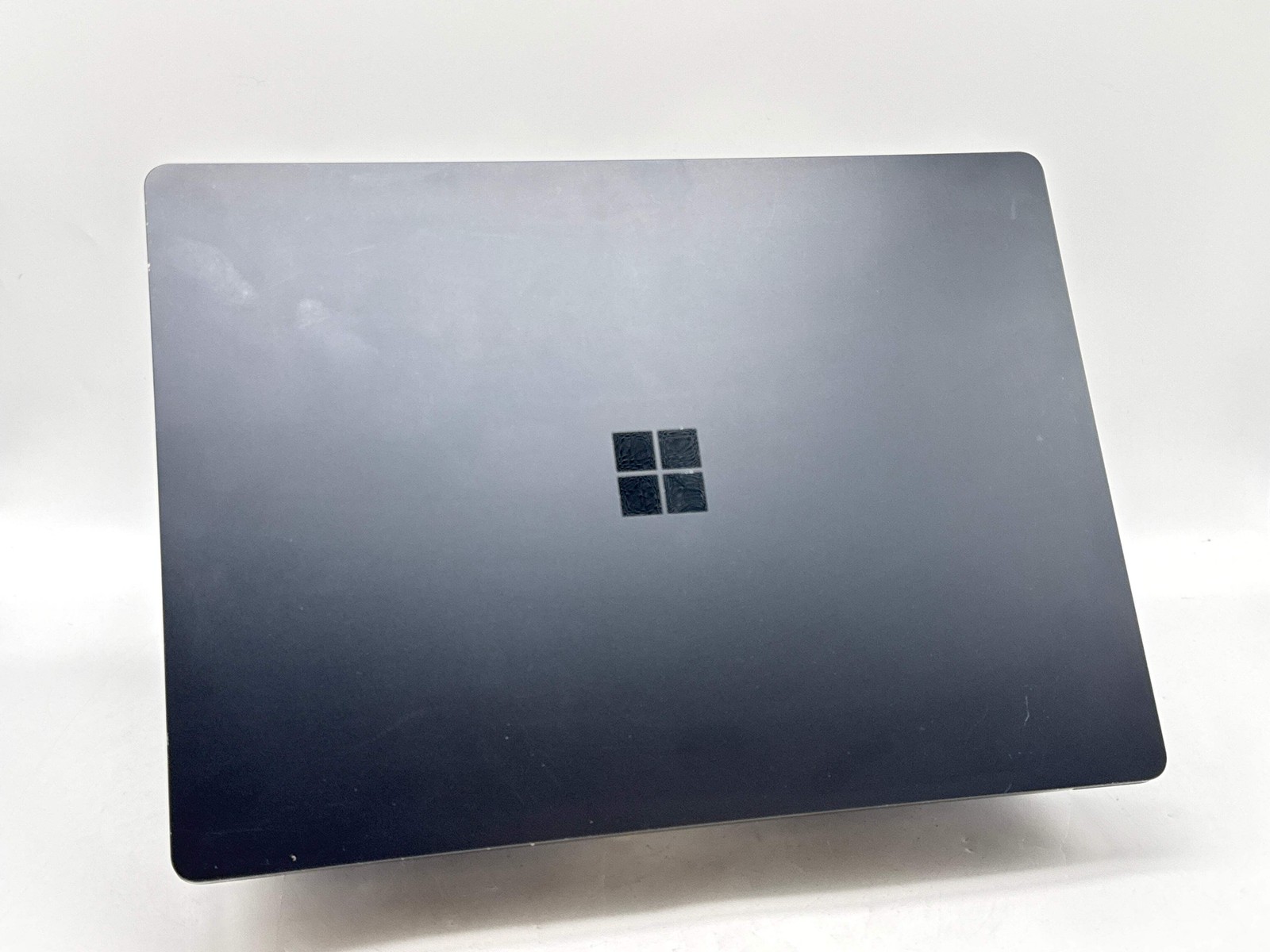Microsoft Surface Laptop 4 13.5″ i5-1145G7 8GB 512GB SSD Works Good – Bad USB Po