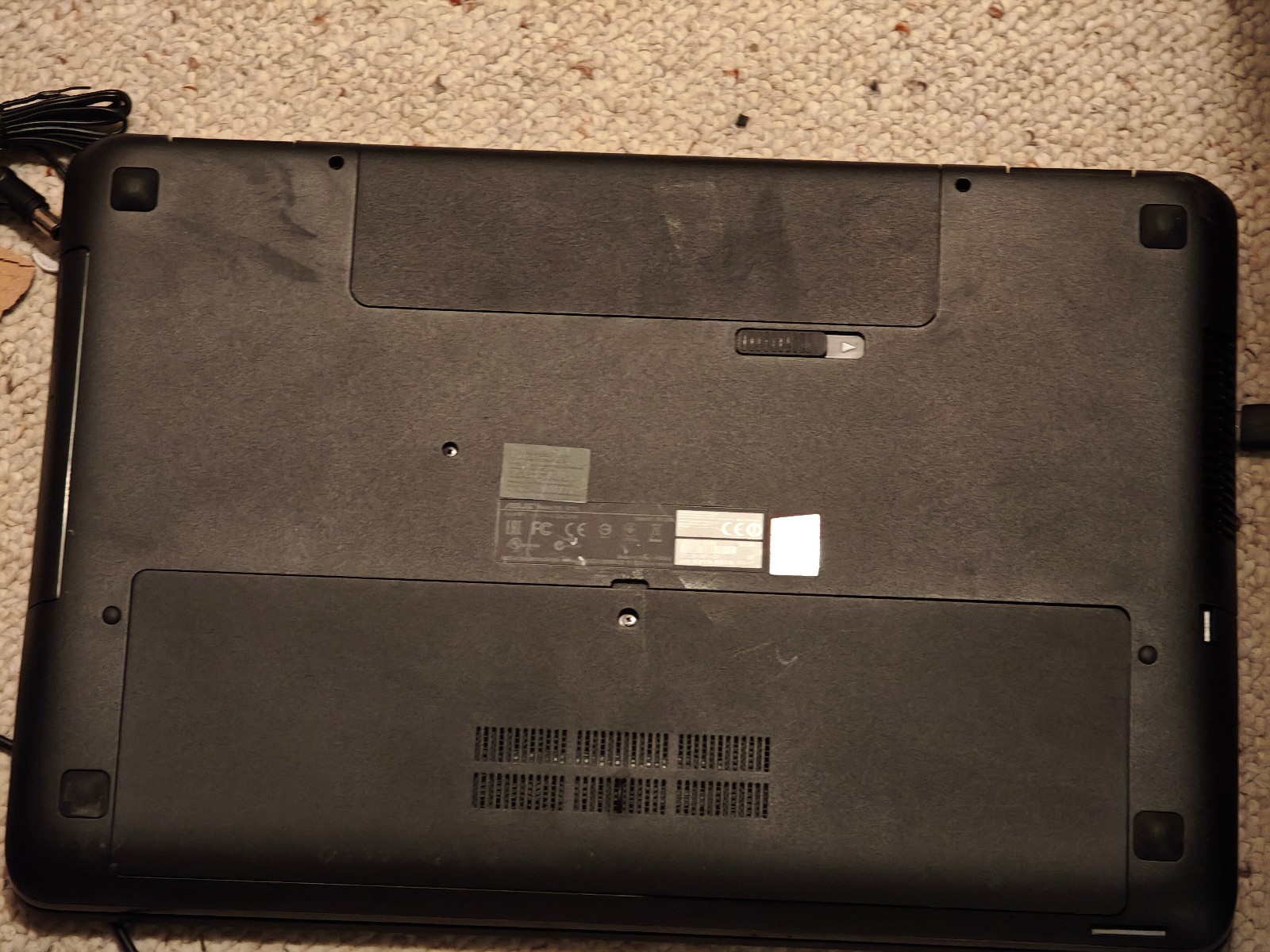 Asus ROG G771 – 150GB HDD, 2GB RAM, Intel i7-4710HQ, Nvidia GTX 860M