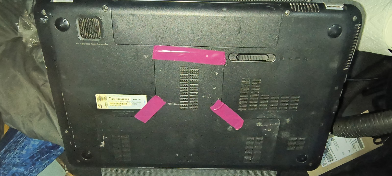 Hp pavilion dv7 17.3 laptop i7 2nd gen 8mb ram extra battery *no HDD** READ***
