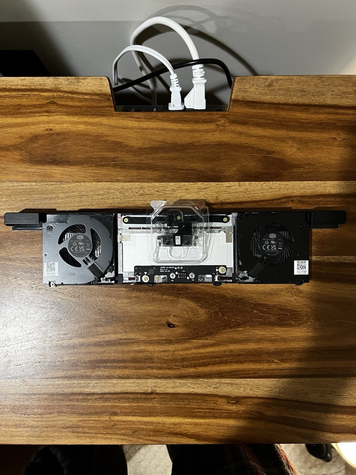 Framework 16, Ryzen 7 7840HS, RTX 5070, 2nd Gen Gsync Display, 1TB SSD, 32GB RAM