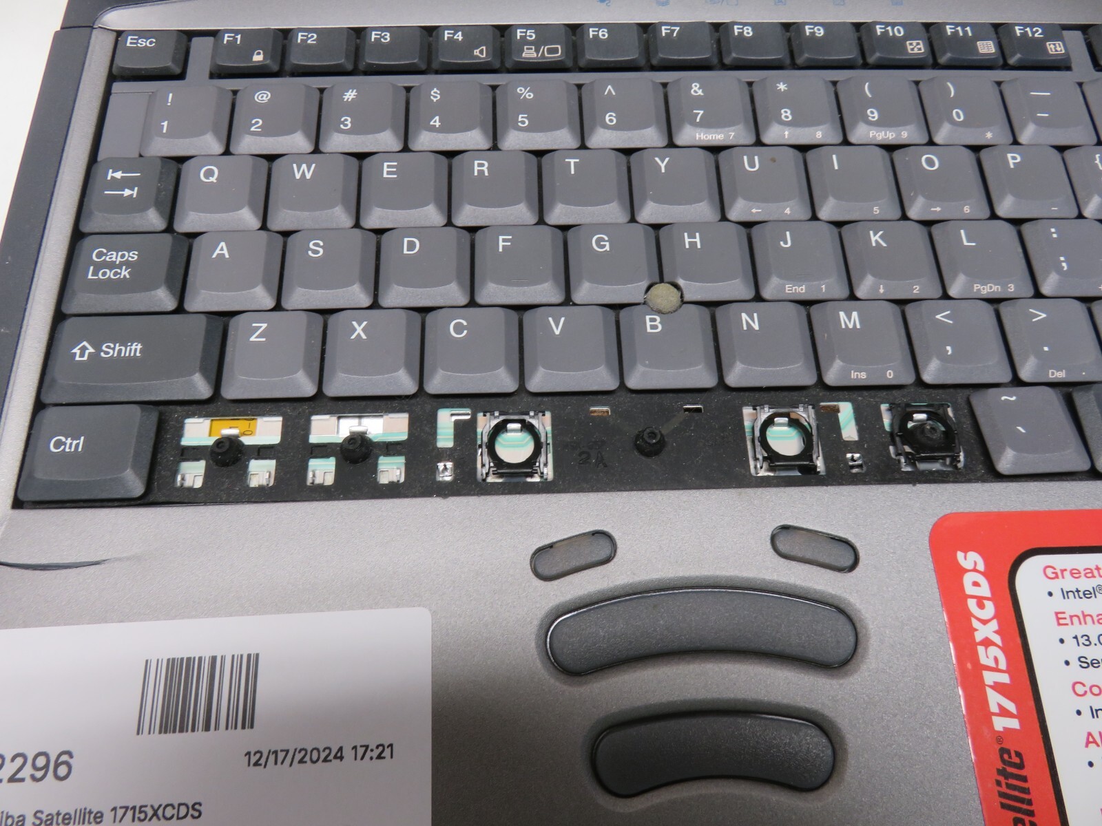 Toshiba Satellite 1715XCDS Intel Mobile Celeron 600MHz 128 MB NO HDD No Batt