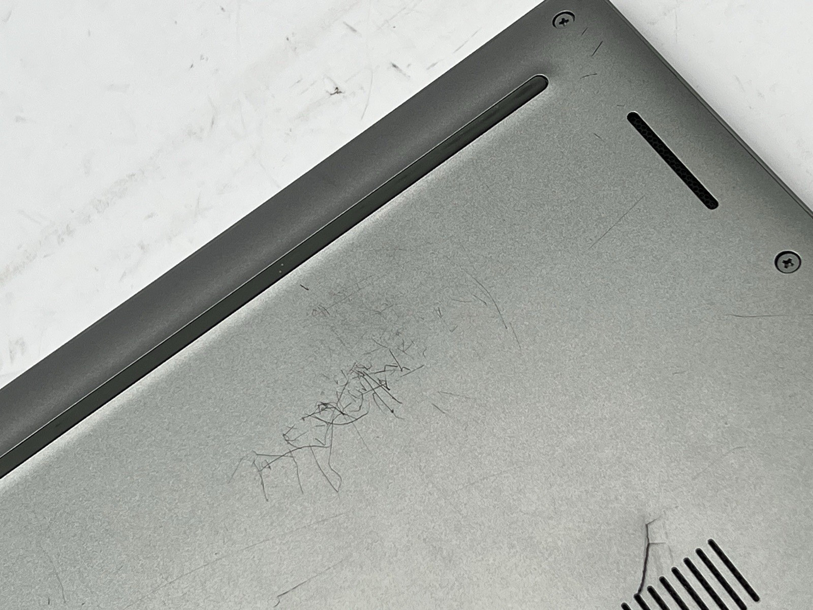 Dell Latitude 5320, Core i5-1135G7, @ 2.40GHz, 8GB RAM, 256GB NVMe-No OS/Adapter