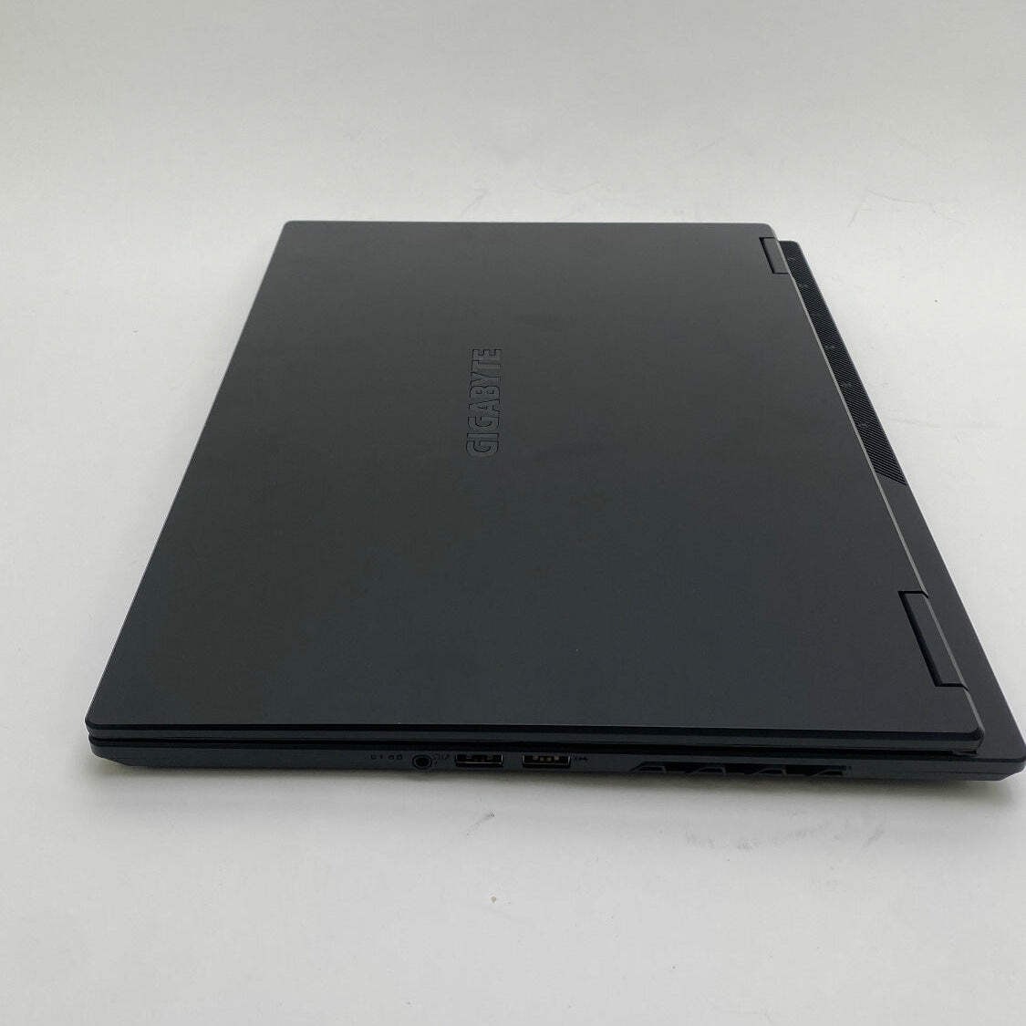 Gigabyte A16 GA6H 16″ i7-13620H 2.4GHz 16GB RAM 1TB SSD GeForce RTX 4050