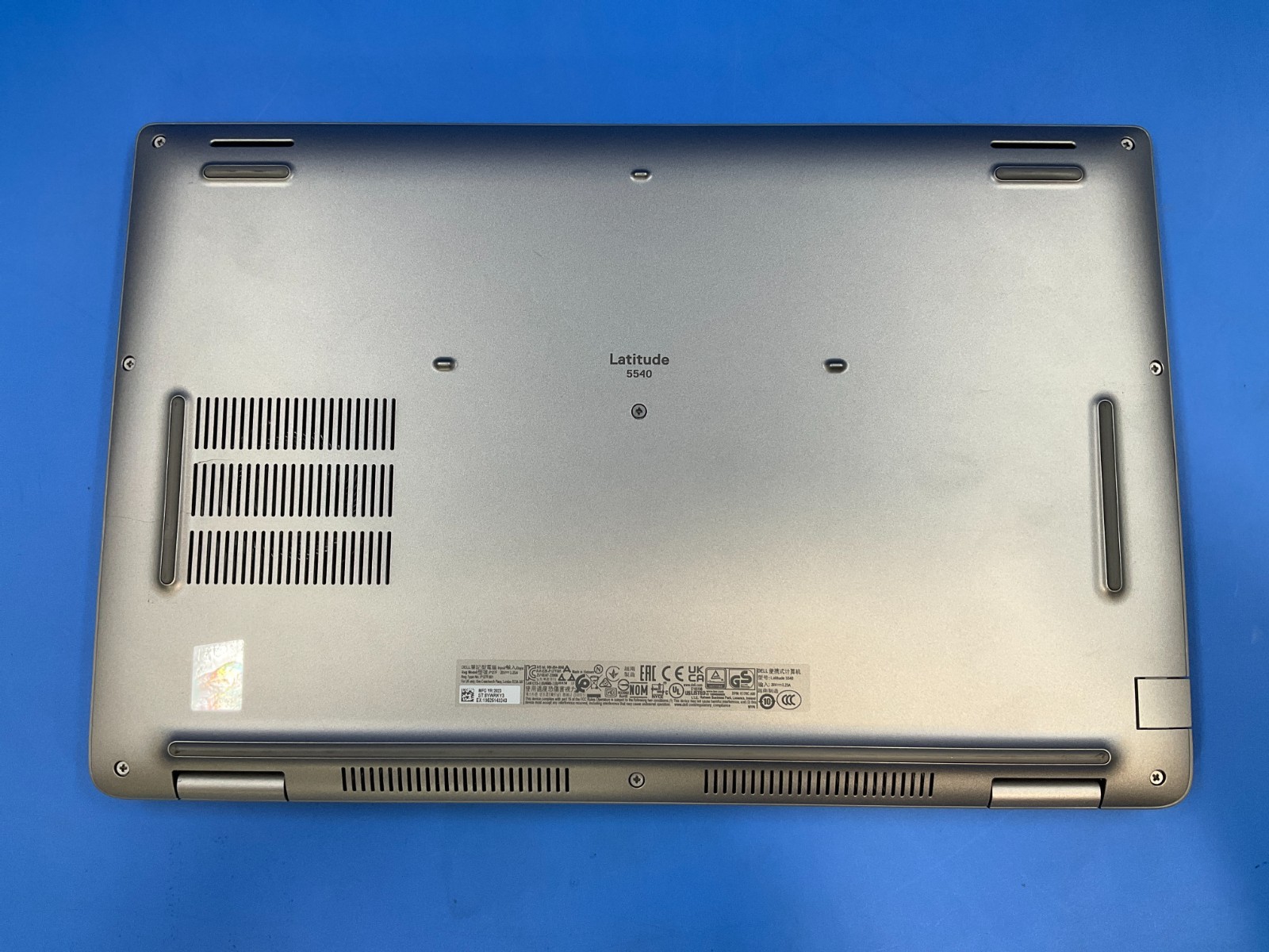 Dell Latitude 5540 i7-1370P 64GB 512GB BT5 WiFi6E 15.6F W11P ✅ ❤️️ ✅ ❤️ NEW!!!!!