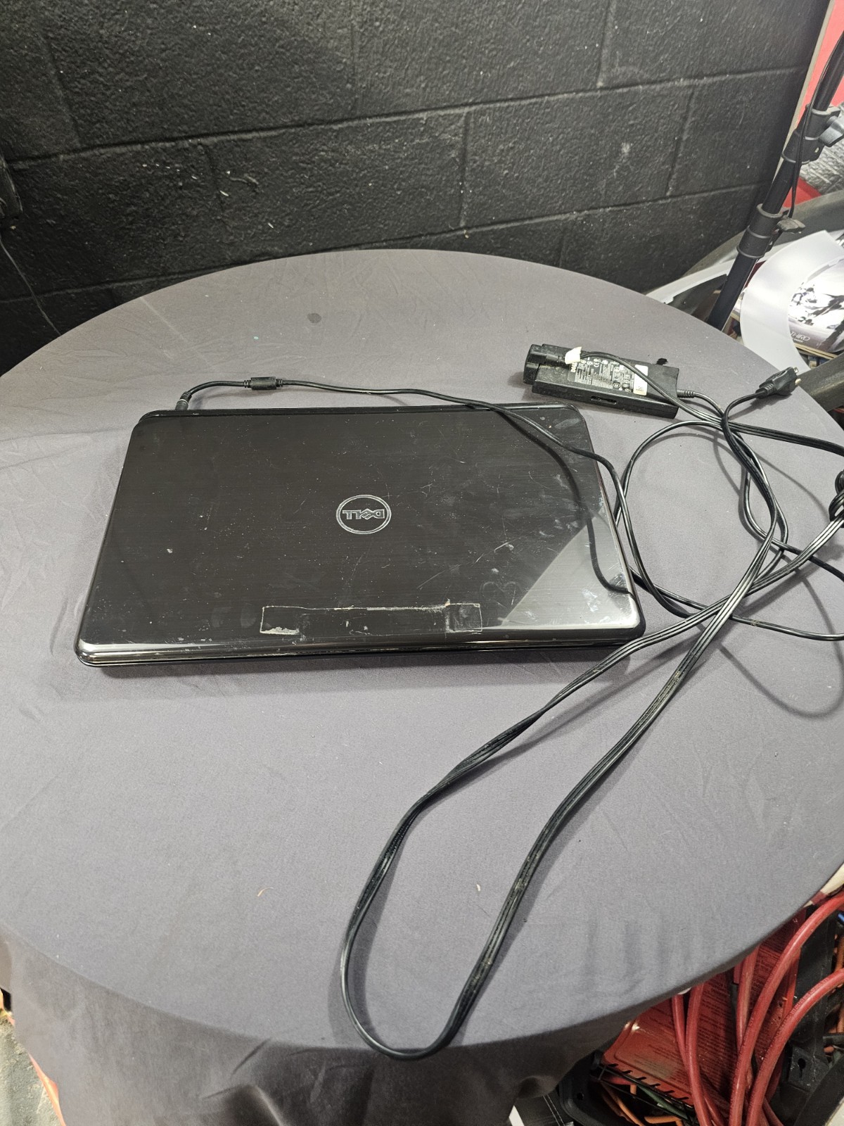 Dell Inspiron N7110 Intel i5-2430M 2.4GHz