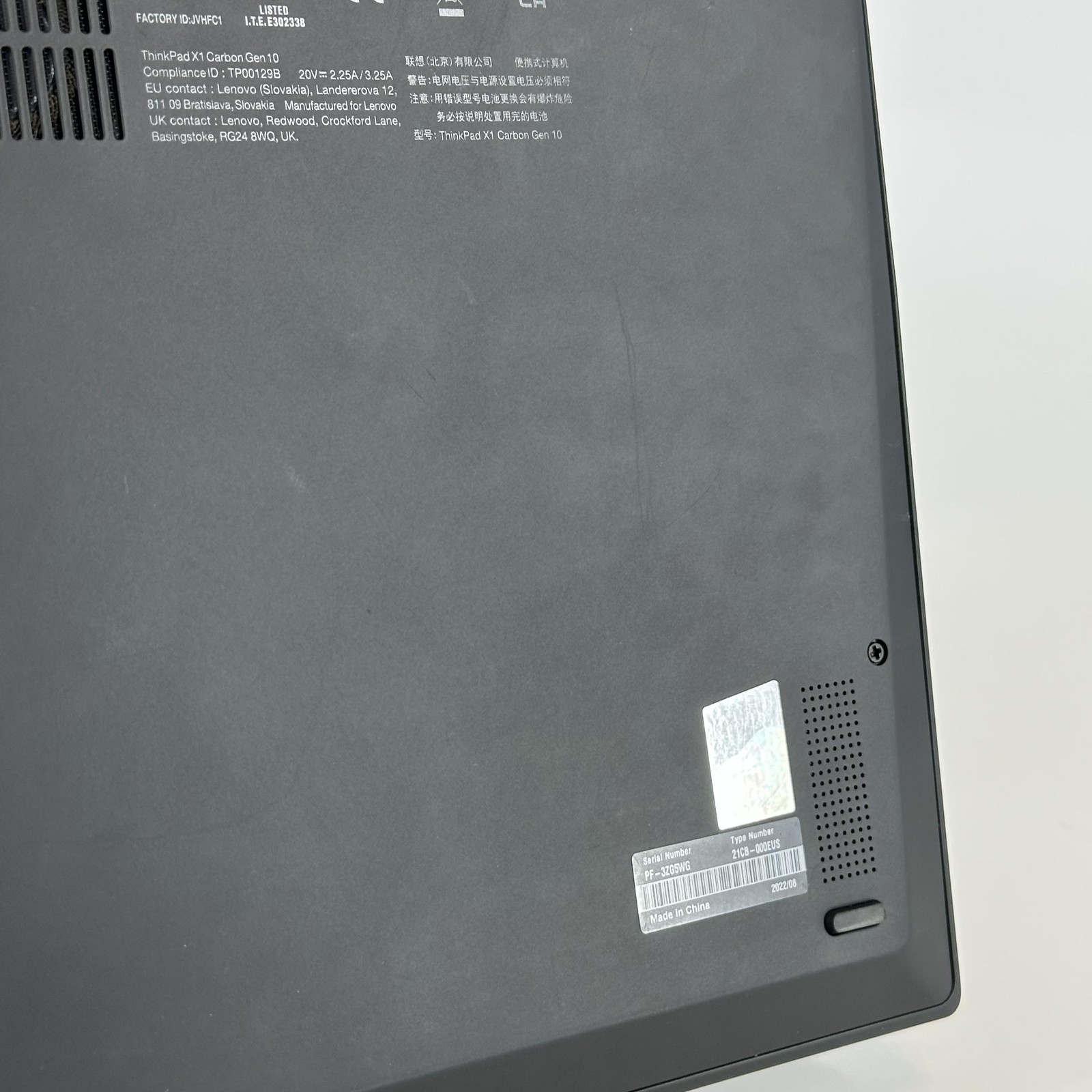 Lenovo ThinkPad X1 Carbon Gen 10 14 FHD+ 1.7 GHz i5-1240P 8GB 256GB SSD Good