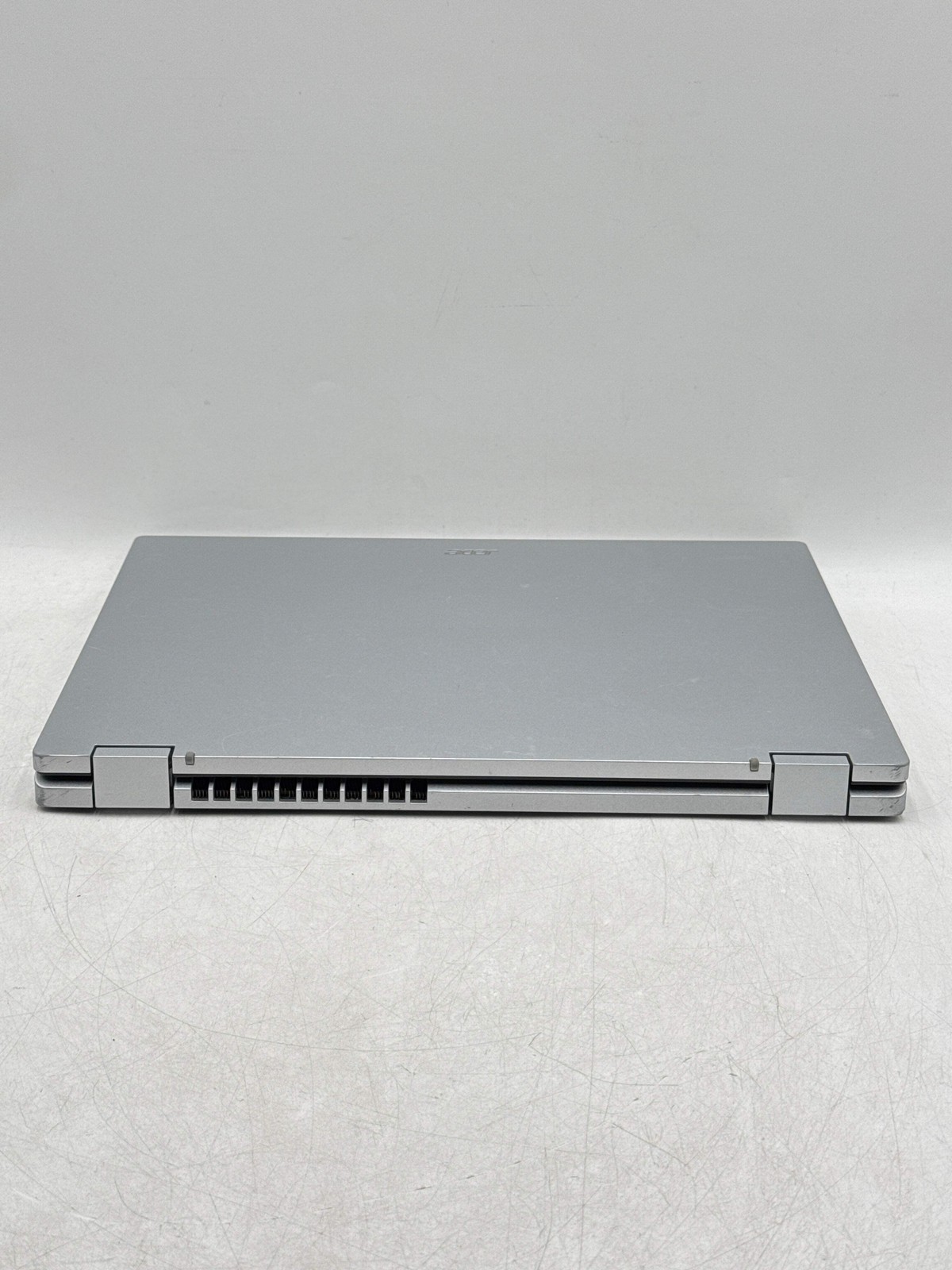Acer Aspire 3 Spin 14 i3-N305 8GB RAM 256GB SSD 14″ Silver 2-in-1 Laptop