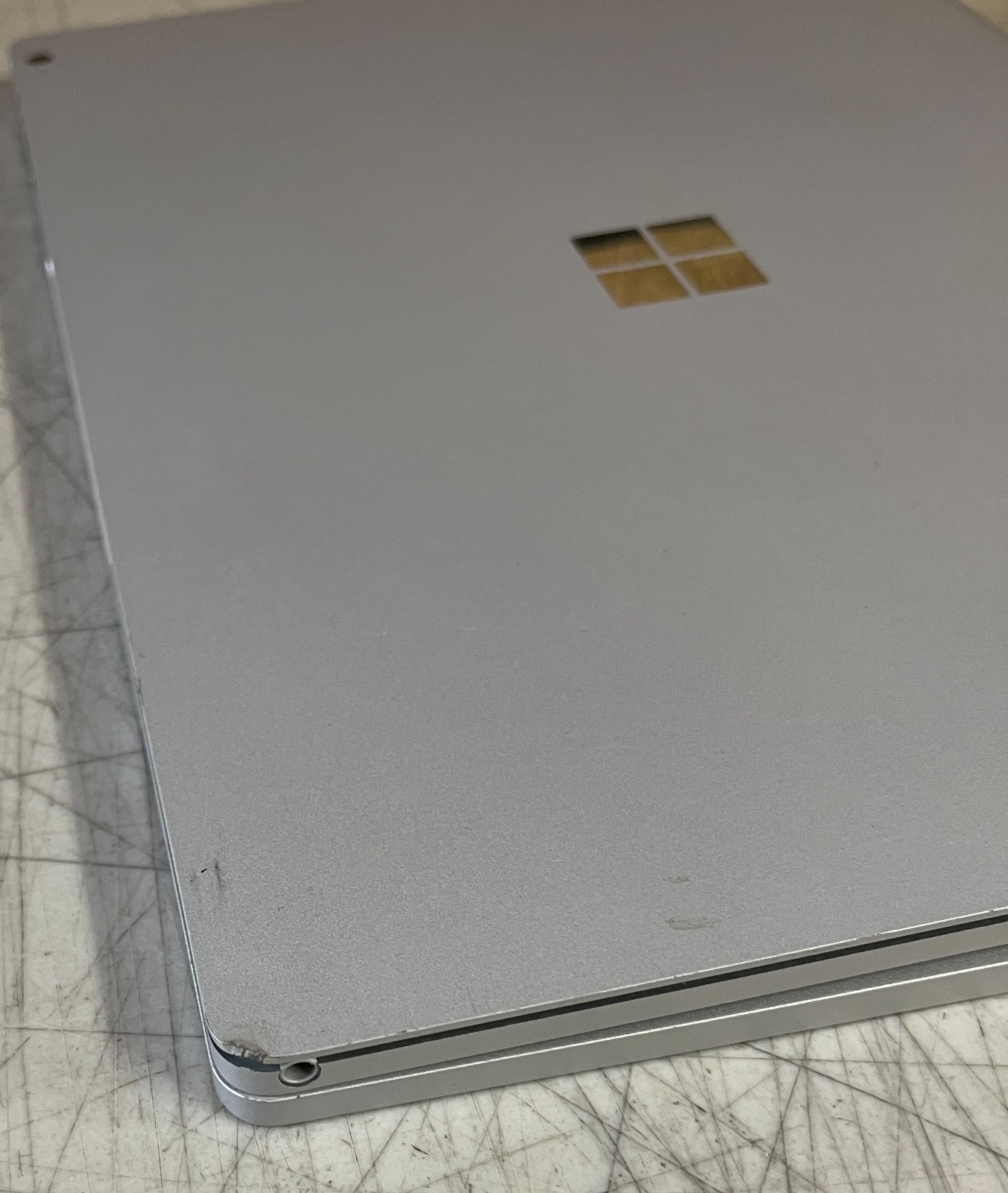 Microsoft Surface Book 3 Core i5-1035G7 8GB RAM 256GB SSD Win 11 P
