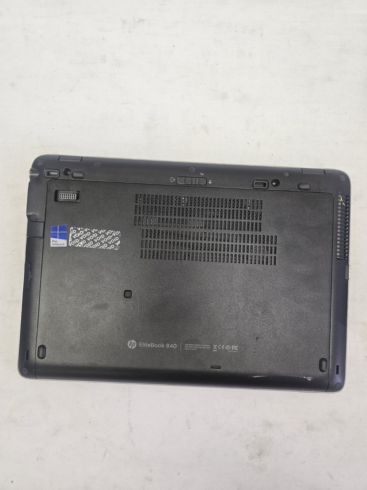HP EliteBook 840 Laptop – Intel i3 – 8GB RAM – WON’T POWER ON – READ DESCRIPTION