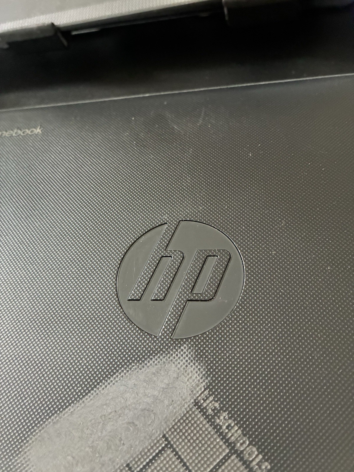 HP Chromebook Laptop Black Chrome OS Wi-Fi