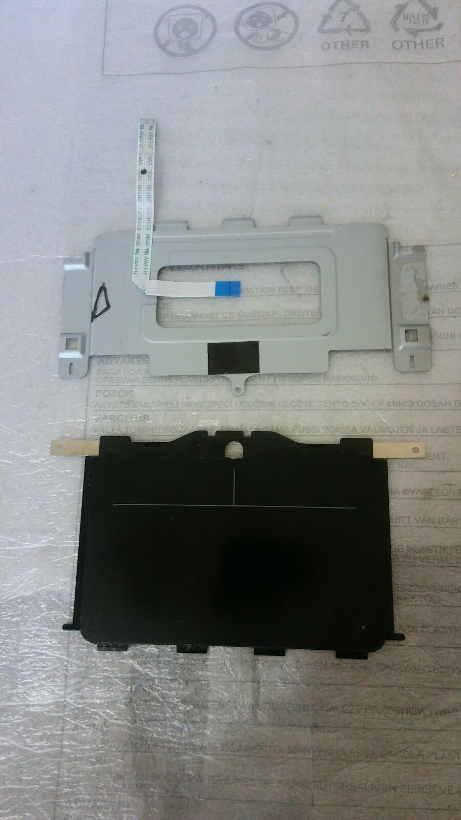 HP PAVILION DV7 4095EB TOUCHPAD WITH FLAT