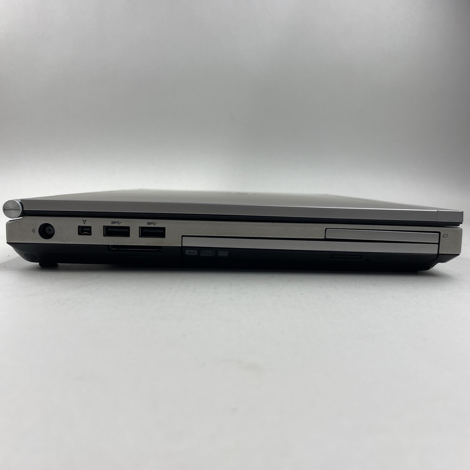 HP EliteBook 8460p Core i5-2450M 2.50GHz 4GB RAM 14.0″ No Battery No HDD No OS