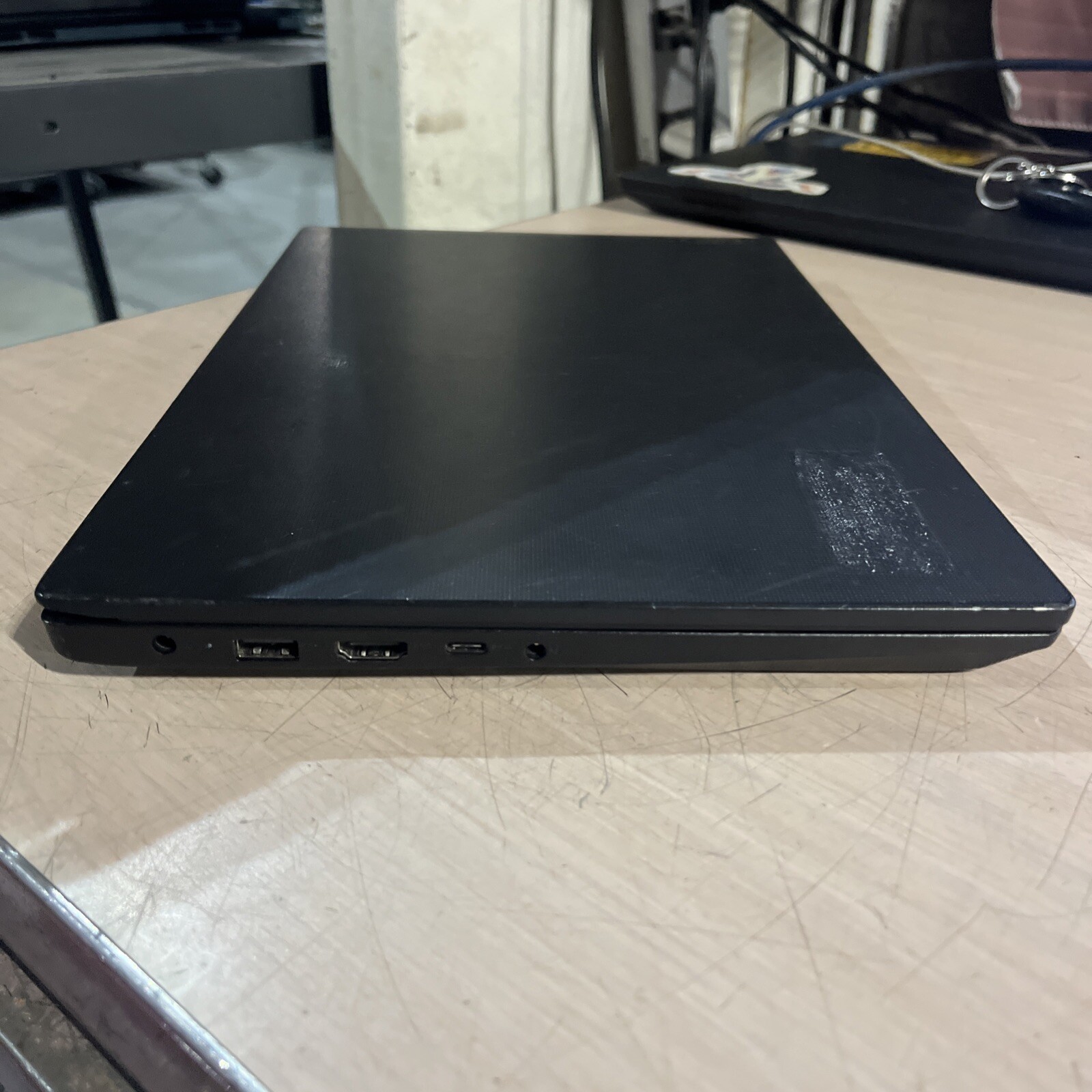 LENOVO V14 G2 ITL INTEL CORE I5 NO RAM NO HD .