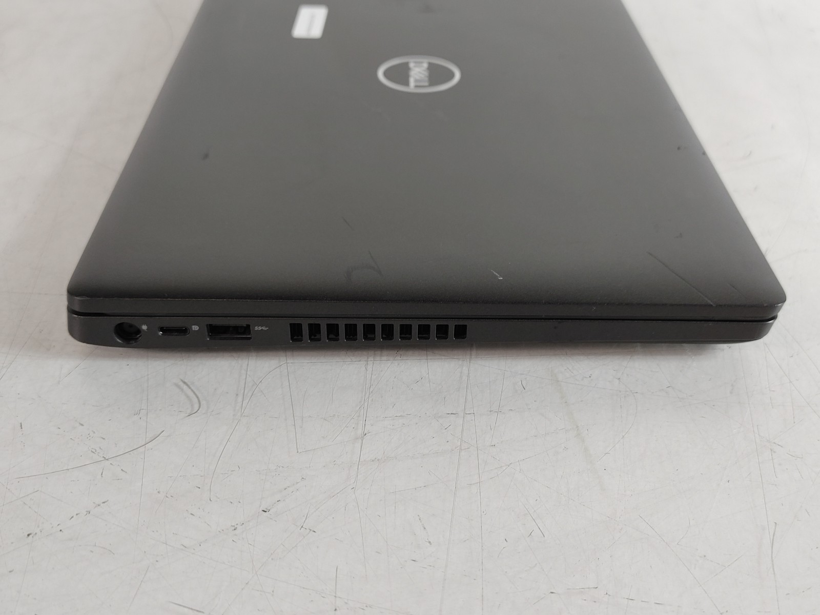 Dell Latitude 5400 Core i5-8265U 1.60 GHz 16 GB DDR4 No HDD