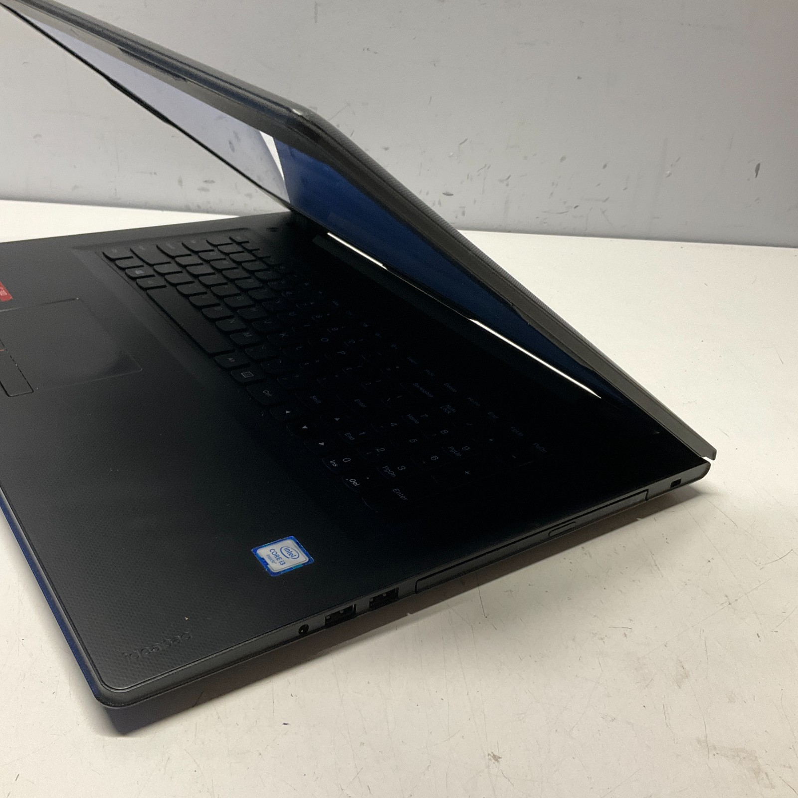 Lenovo IdeaPad 300-17ISK-i3-6100U@2.30GHz 4GB 256GB SSD Windows 10 Pro Laptop