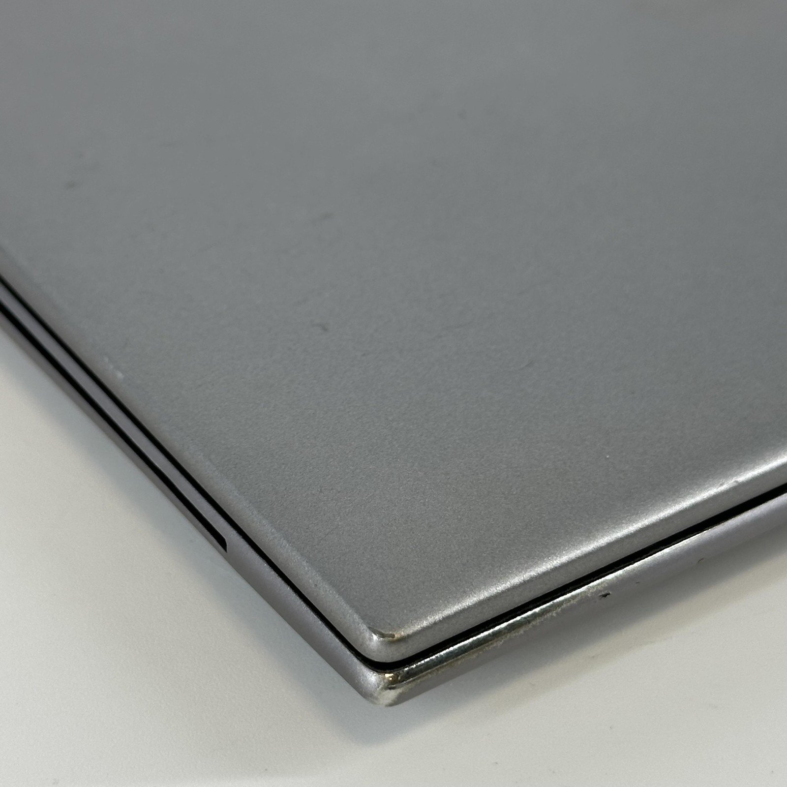 HP ZBook Firefly 14 G10 Gray FHD+ 1.9 GHz i7-1370P 16GB RAM 512GB SSD Good