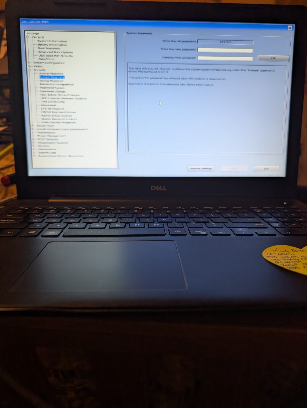 Dell Latitude 3590 Laptop, i5-8250U, 8GB DDR4. 256 GB NVMe, Wifi + BT, Win11 Pro