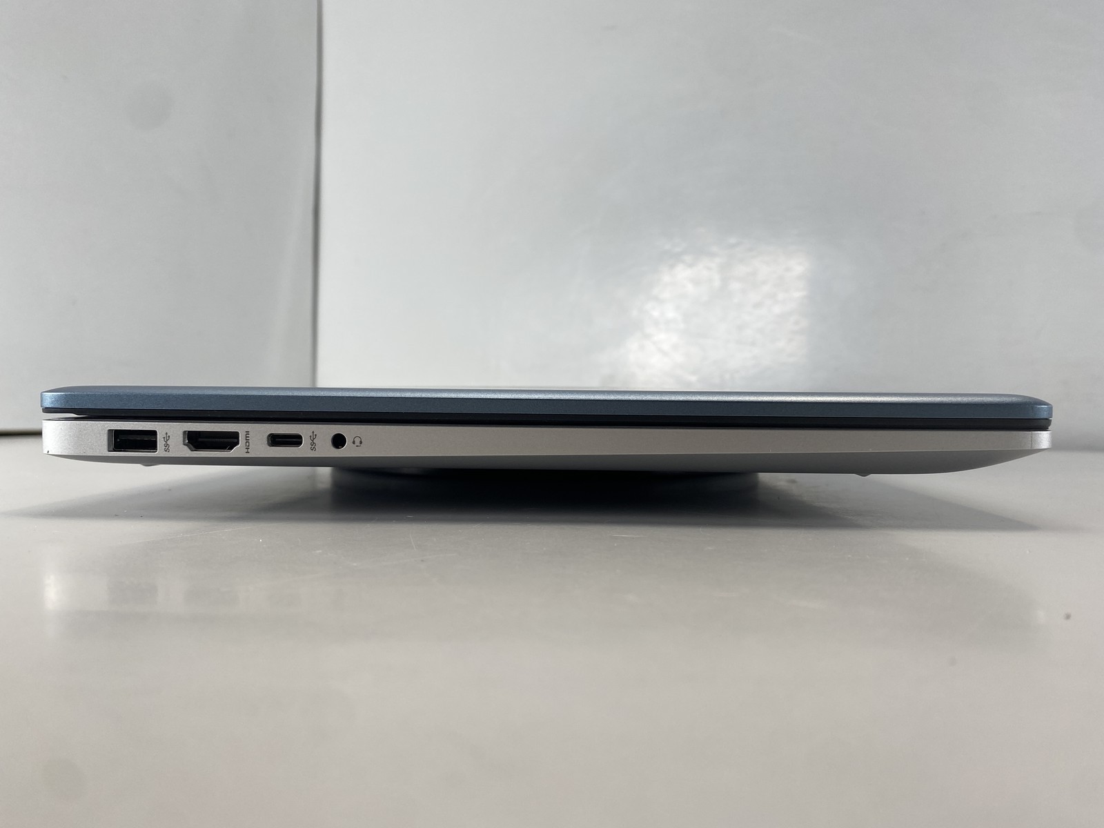 HP Laptop 17-CN5085CL 17.3″ Intel Core Ultra 7 255U 1TB- Blue