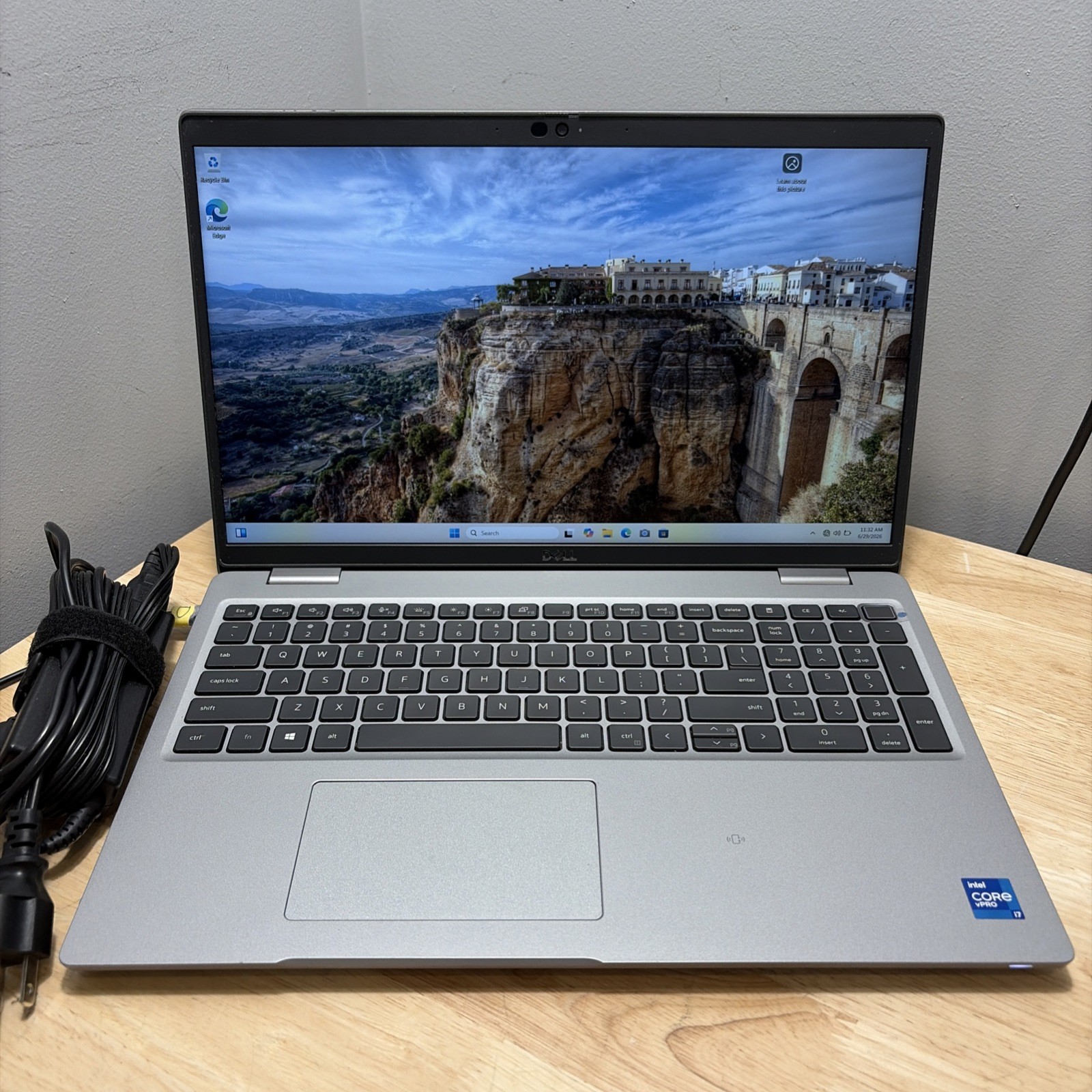 Dell Latitude 5520 Core i7-1185G7 3.00GHz, 16GB, 256GB SSD WebCam, WiFi W11 Cord