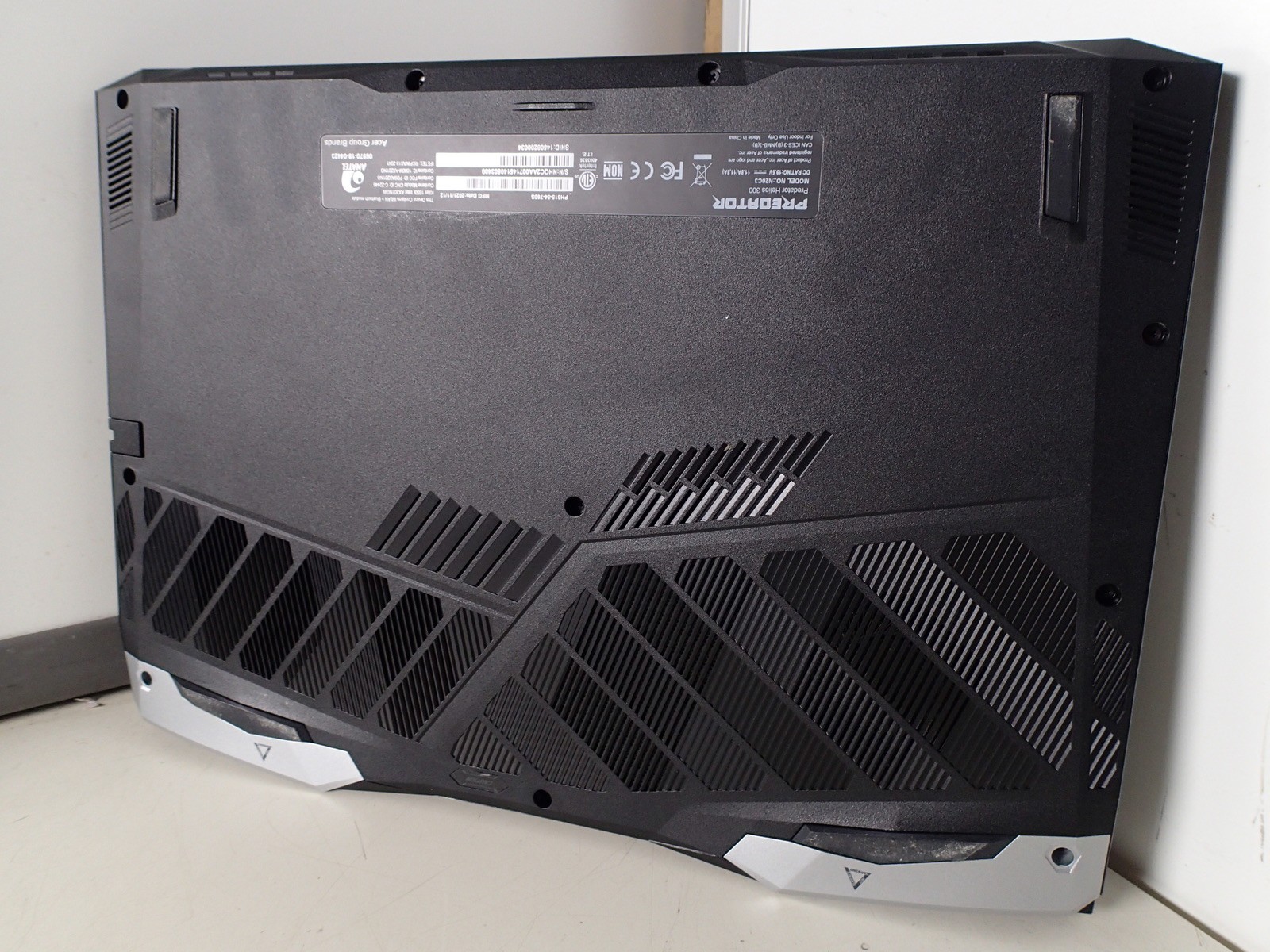 Acer Predator PH315-54 Intel Core i7 11800H 2.30GHz 32GB RAM 1TB M.2 Windows 11