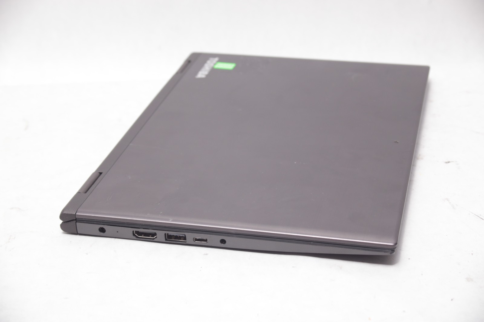Toshiba Satellite Radius 12 P25W-C Convertible i7-6500U 8GB 128GB 12.5″ Touch