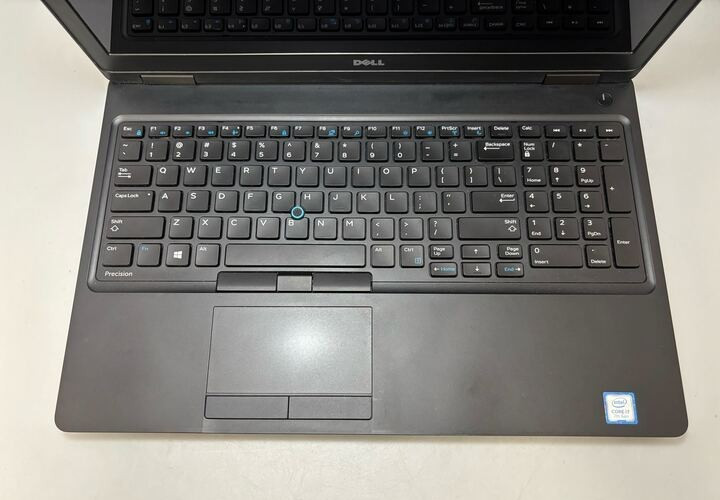 15.6″ Dell Precision 3520 Laptop Intel i7-7700HQ NO RAM NO SSD NO OS Poor Bat