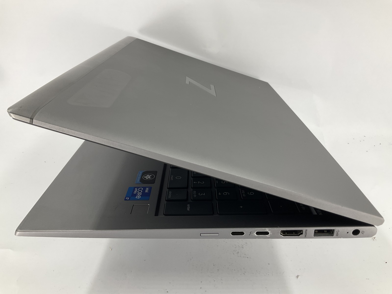 HP Zbook Firefly G8 15.6″ Core i7-1185G7 512GB 32GB B Win 11 Pro T500