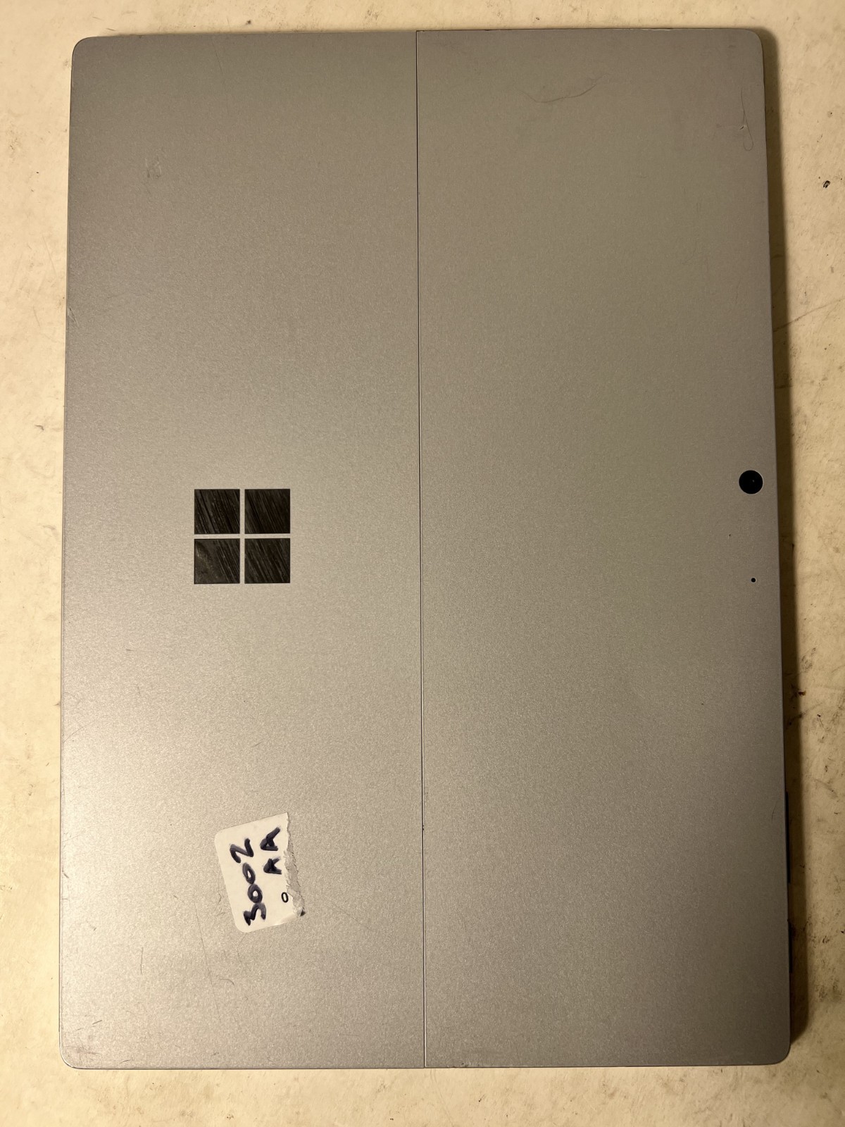 Microsoft Surface Pro 7+ 1960 12.3″ i5-1135G7 2.4GHz 8GB RAM AS-IS NO POWER 📖