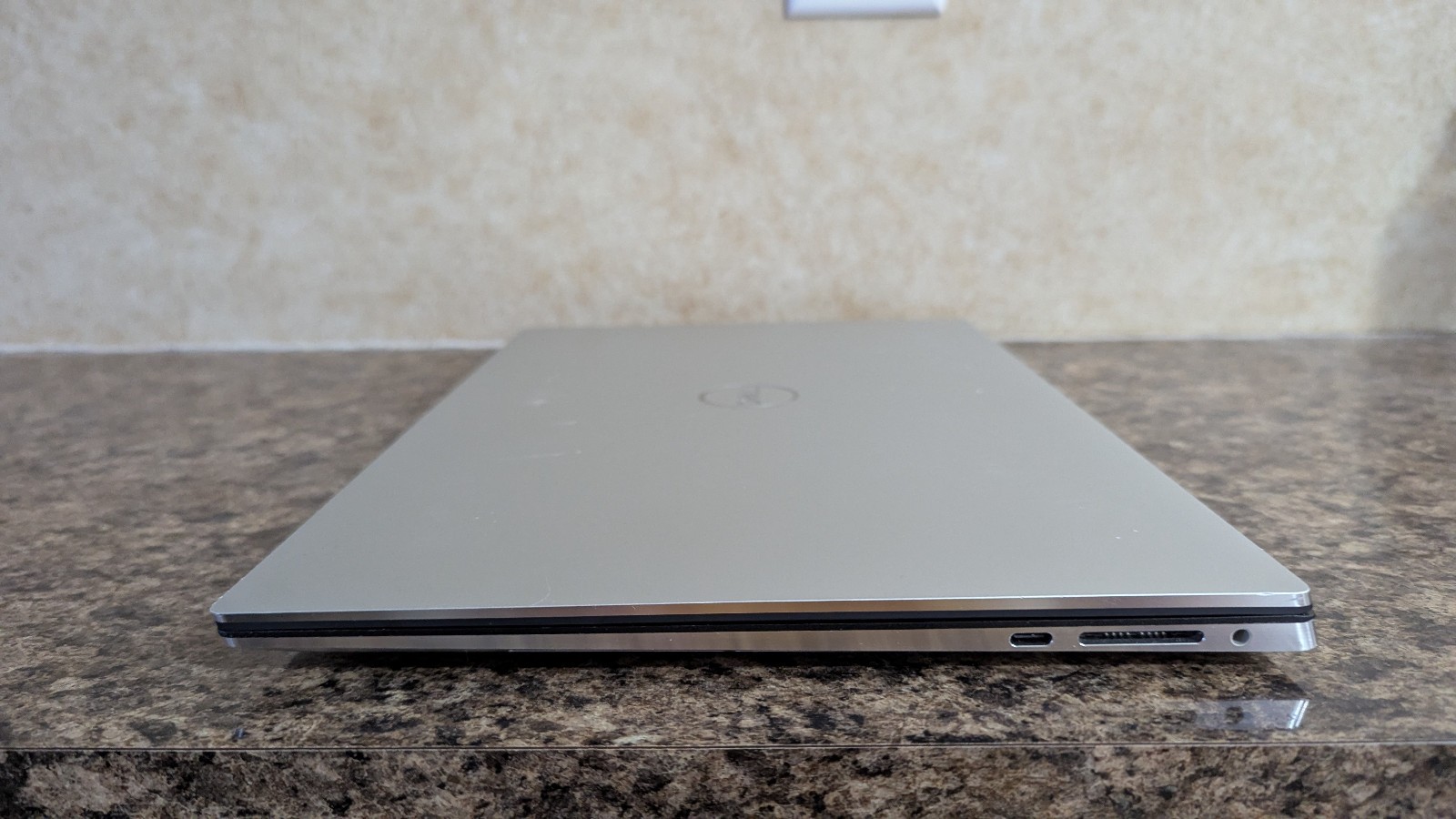 Dell XPS 15 9500 15.6″ Core i7-10750H 2.60Ghz 32GB RAM 512GB NVMe GTX 1650 Ti