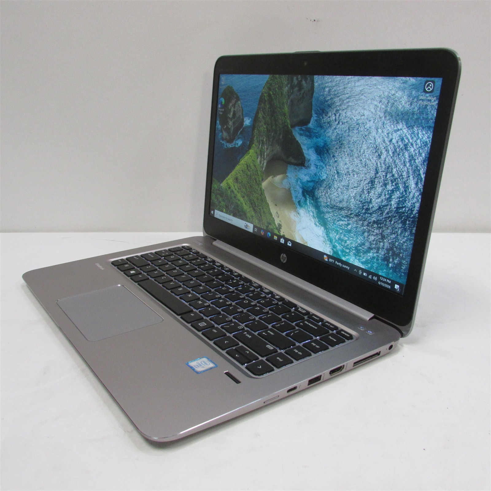 HP Elitebook Folio 1040 G3 i7-6600U 2.6GHz 16GB RAM 256GB m.2 14″ W10P COSM DMG