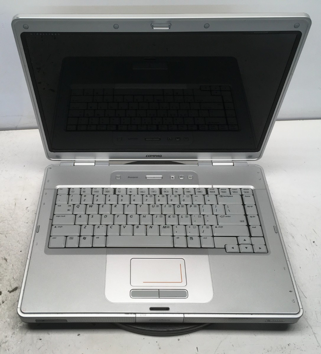 Compaq Presario C502US Intel Celeron M 440 1.86GHz 512 MB NO HDD No Batt