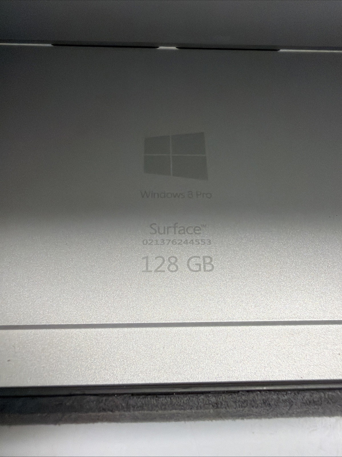 Microsoft Surface Pro 3 12.3″ Core i5-4300U 1.90GHZ 2.5GHZ 4GB RAM 128GB SSD W10