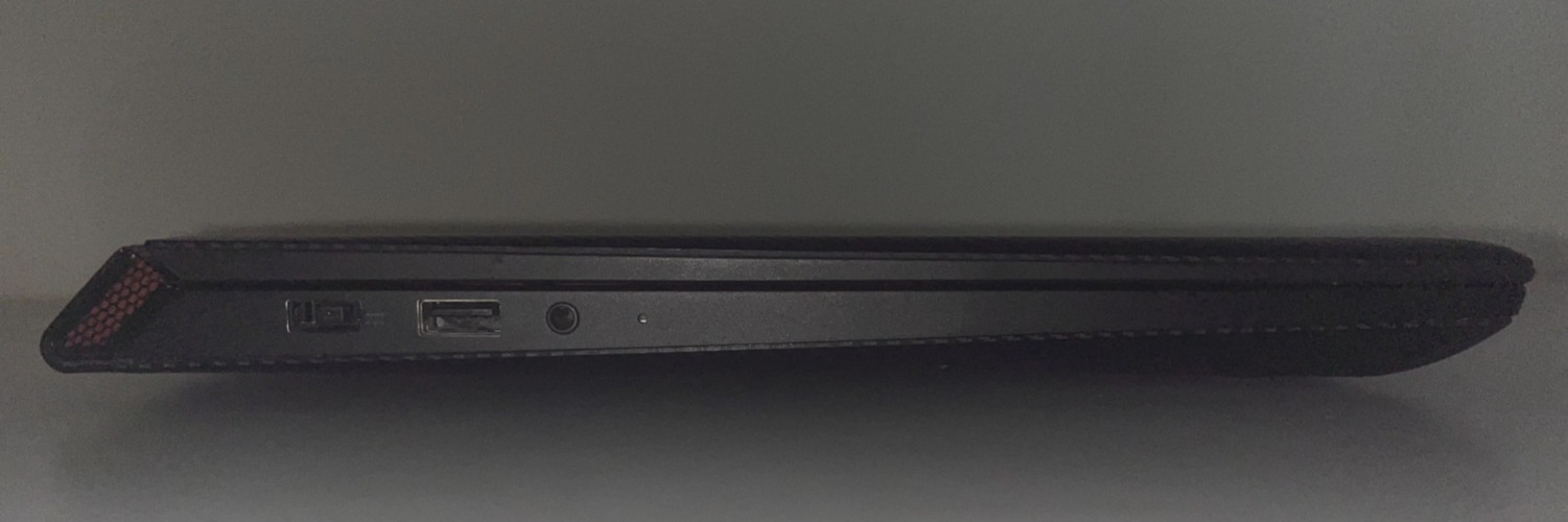 Lenovo IdeaPad Y700, i7-6700HQ, 16GB DDR4, 500GBHDD, 256GBSSD, R9 M375 2GB, W11H