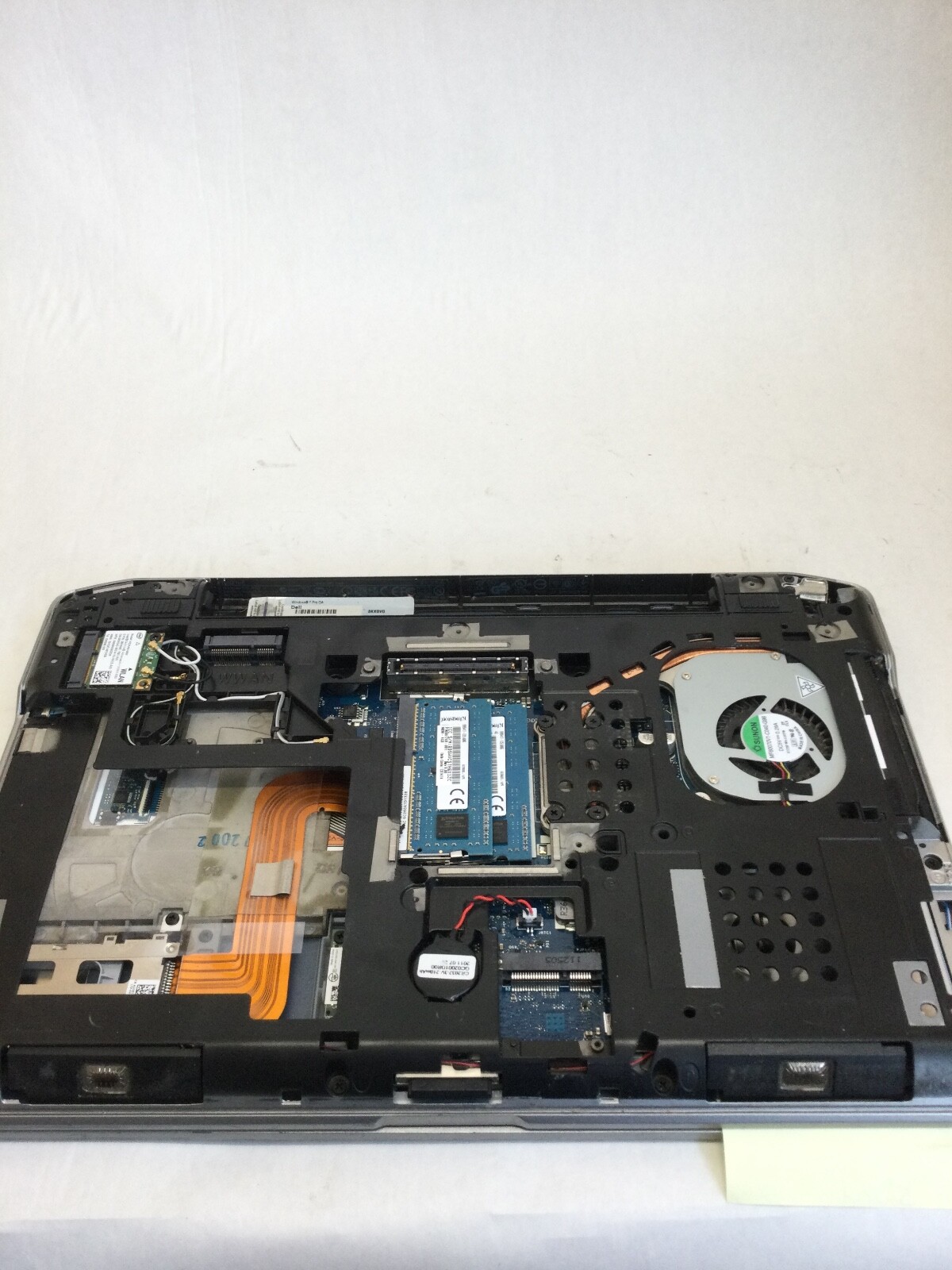 DELL LATITUDE E6320 – INTEL I5 2520M – 8GB RAM – BOOTS TO BIOS – FOR PARTS – BB!