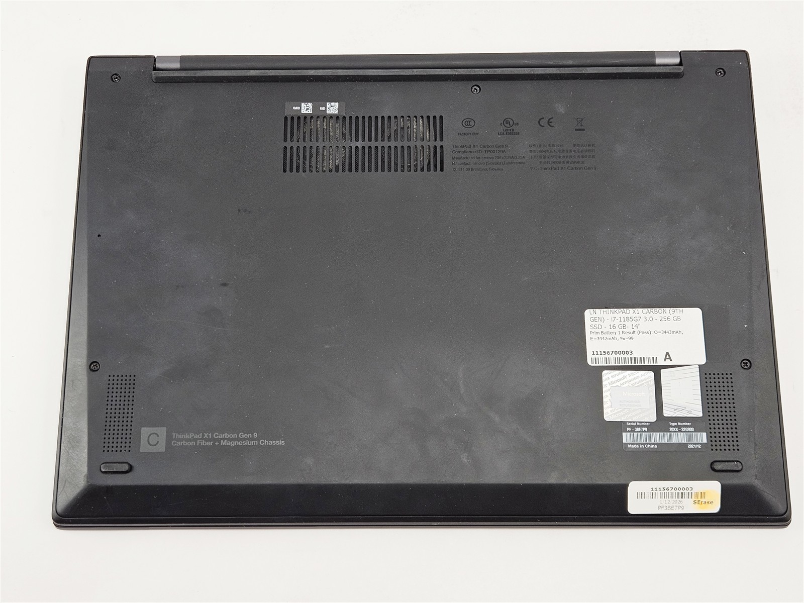 Lenovo 14″ ThinkPad X1 Carbon Gen 9 Intel Core i7-1185G7 16GB 256GB SSD Win11