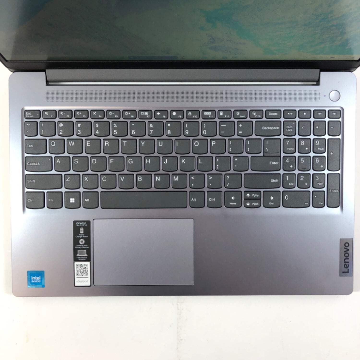 Lenovo ideapad slim 3 15IAN8 15.6″ N100 1.0GHz 4GB RAM 128GB SSD