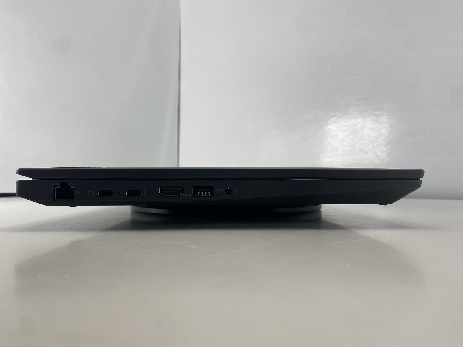 Lenovo Laptop ThinkPad P16S Gen 2 16″ Intel Core i7-1360P 1TB RTX A500- Black