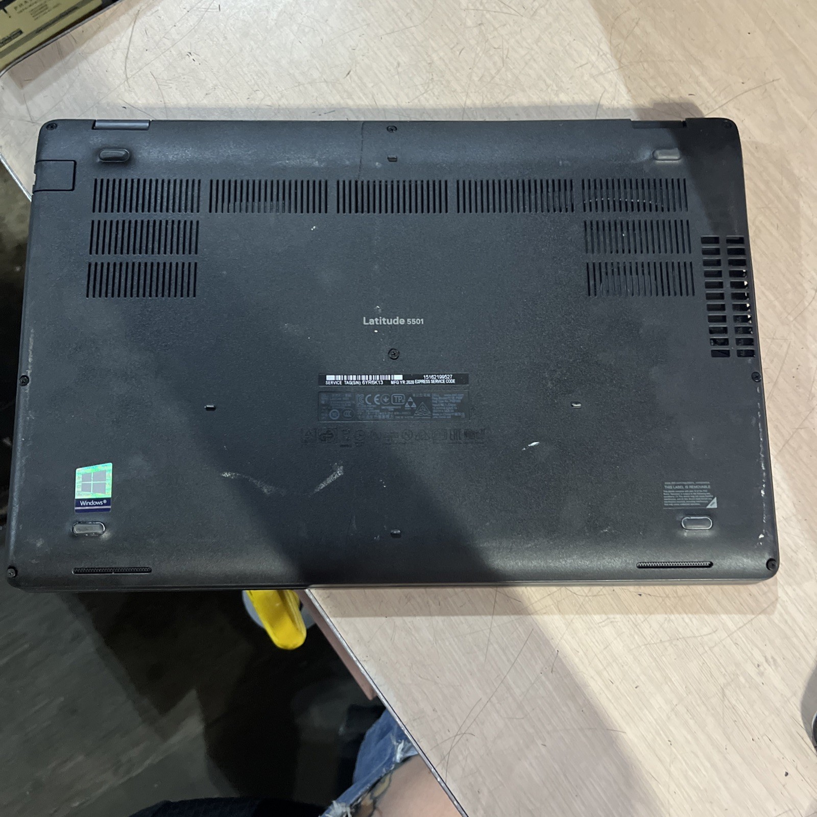 DELL LATITUDE 5501 INTEL CORE I5 9TH GEN 8GB RAM NO HD