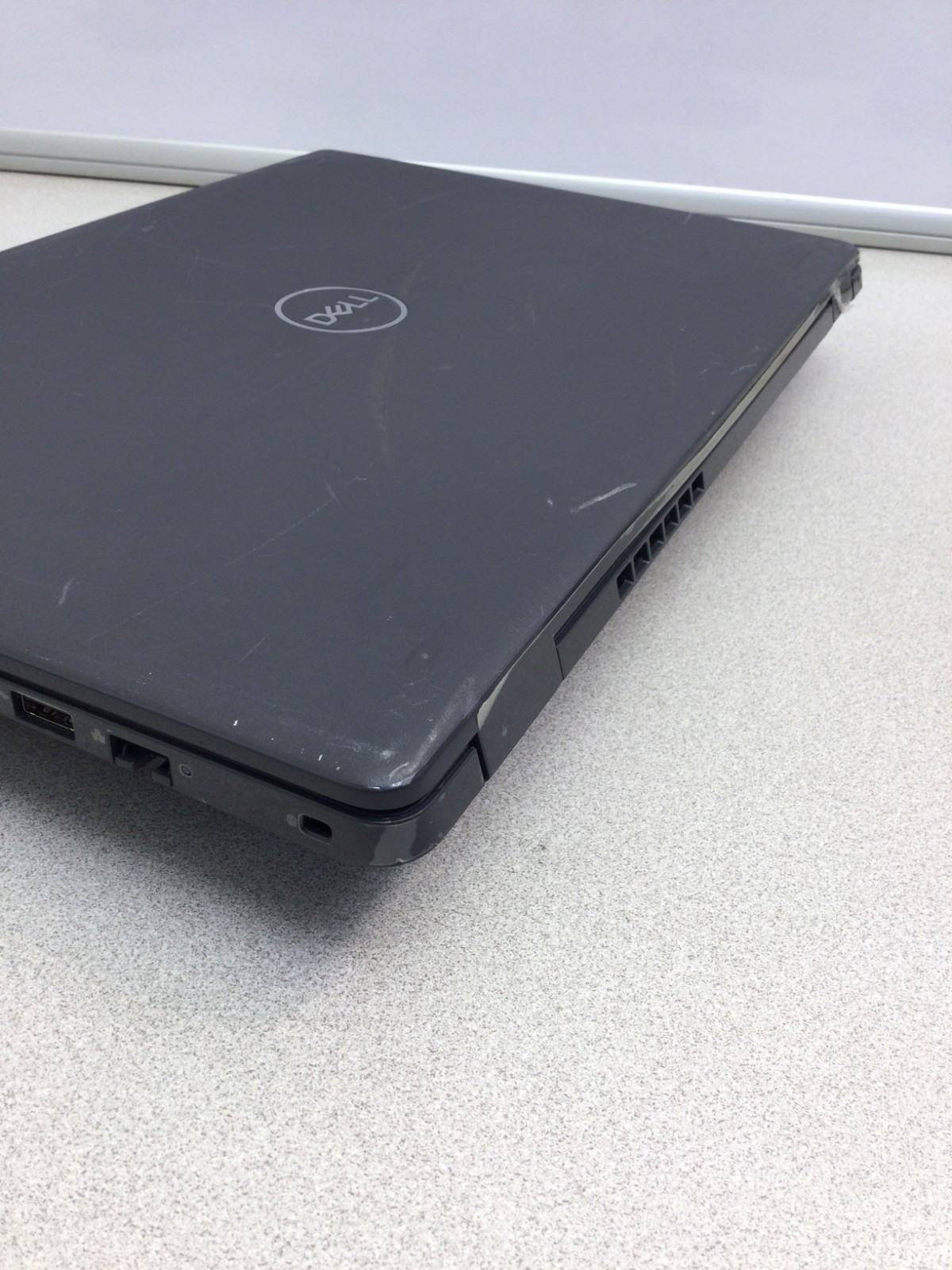 Dell Latitude 3510 15.6″ core i5-10210U 1.60GHz 8GB 256GB SSD WIN 11 PRO