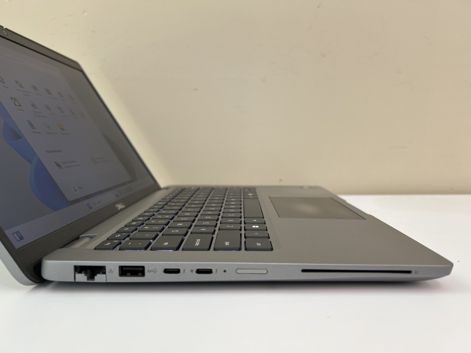 Laptop Dell Latitude 5450 14″ Ultra 5-135U 512GB SSD 16GB RAM Win 11 Pro
