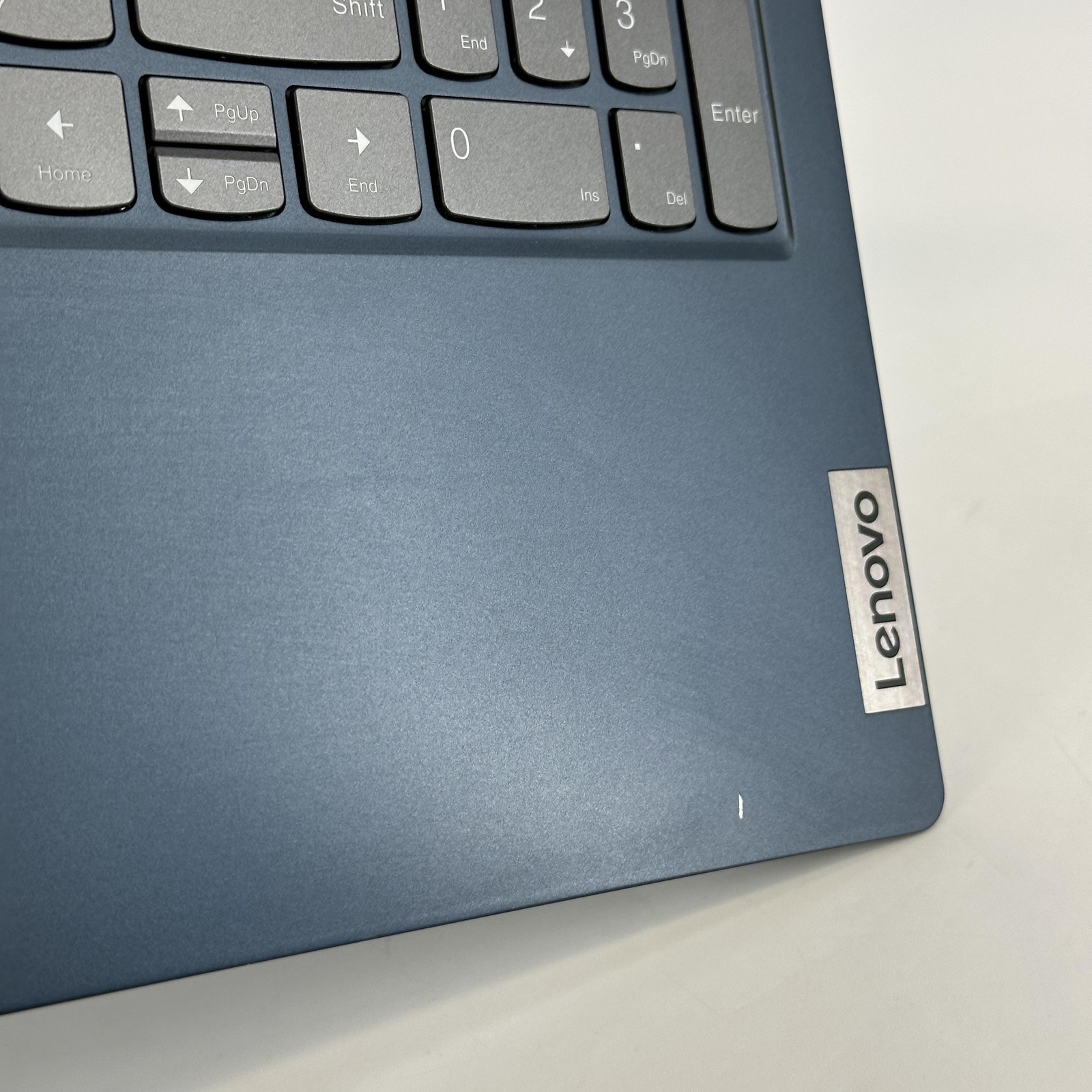 Lenovo IdeaPad 5 15.6 FHD TOUCH i7-1165G7 2.80GHz 12GB 512GB SSD Good