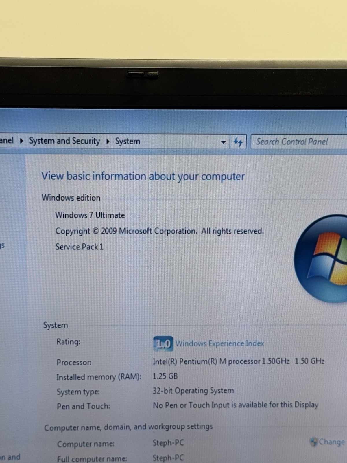Vintage Sony Vaio PCG-8QEL Pentium Windows 7 DVD 1.25GB RAM 70GB Hard 15″