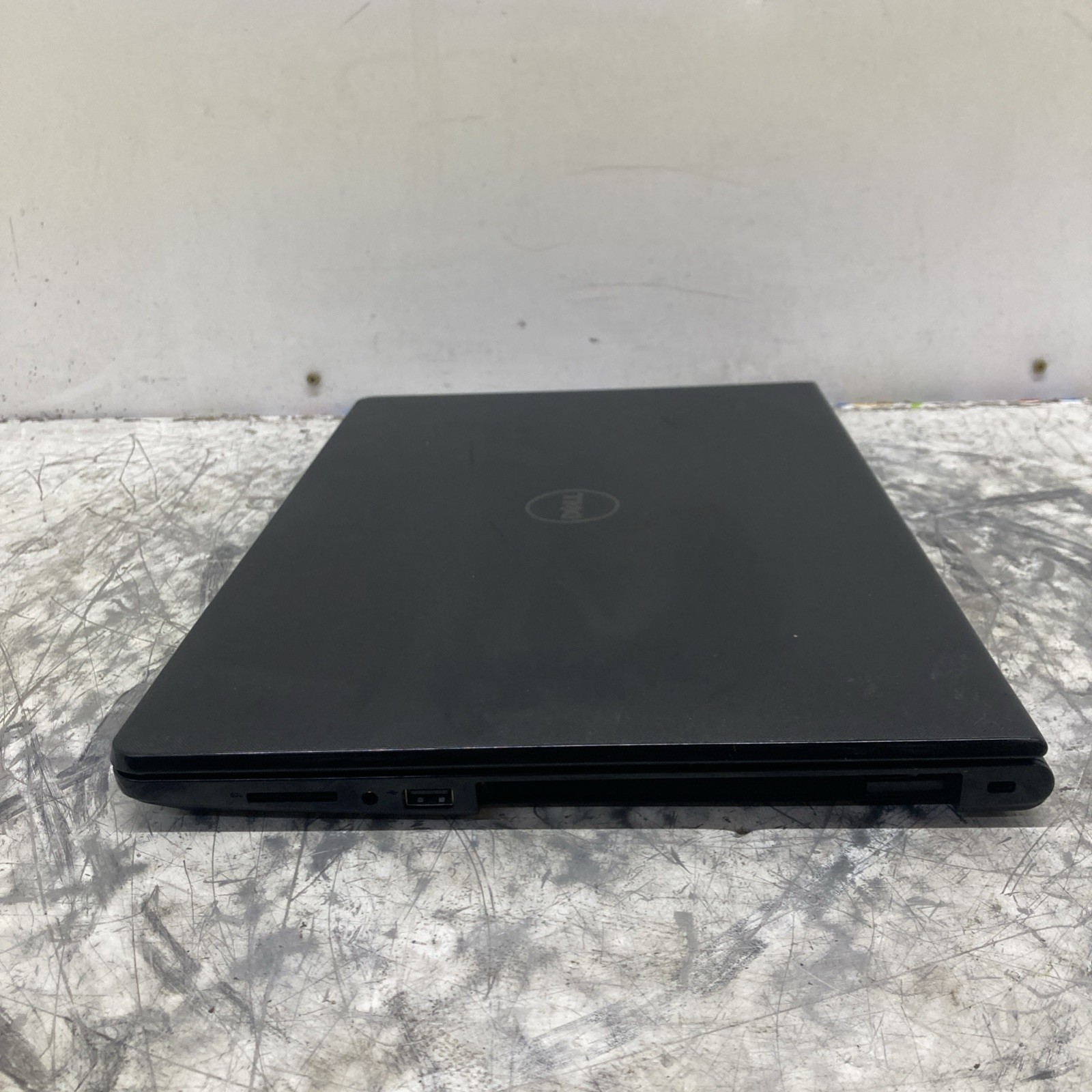 DELL INSPIRON 15 3565 AMD A6-9200 1.86GHz, 4GB RAM, NO HDD