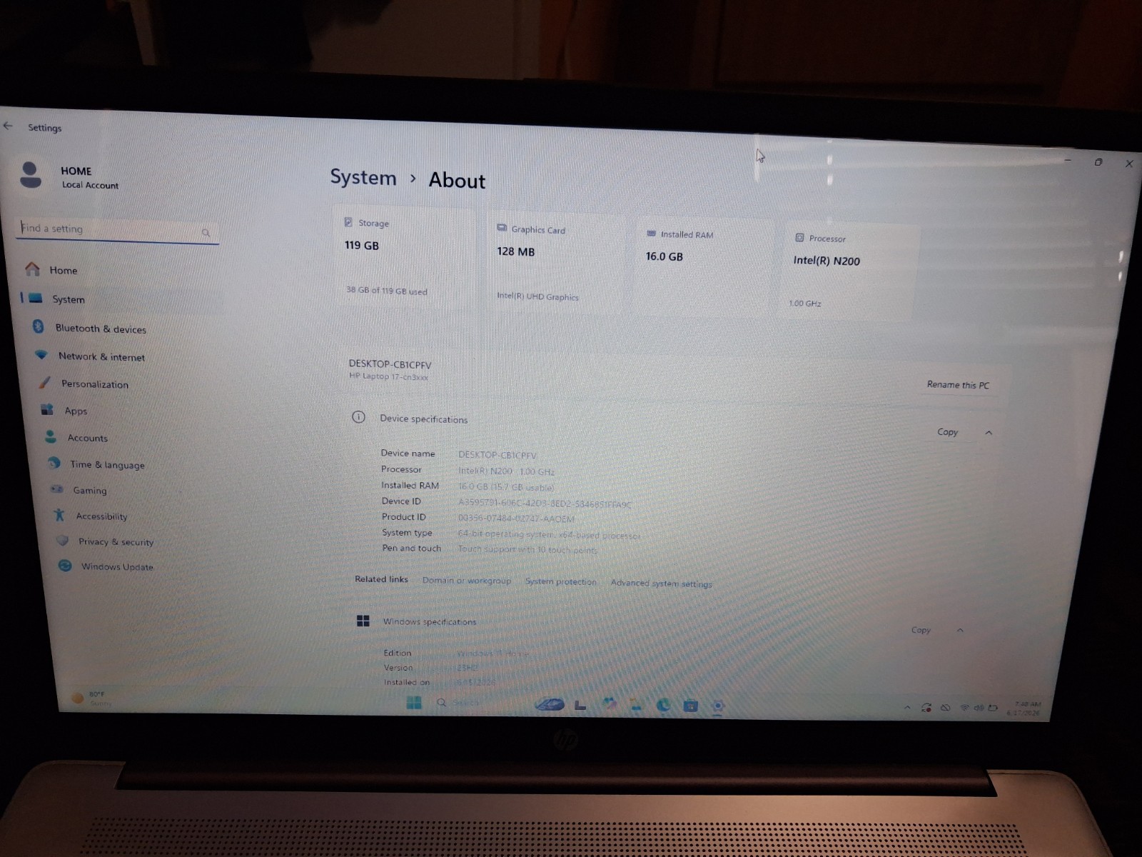 HP Laptop 17 cn3002tg