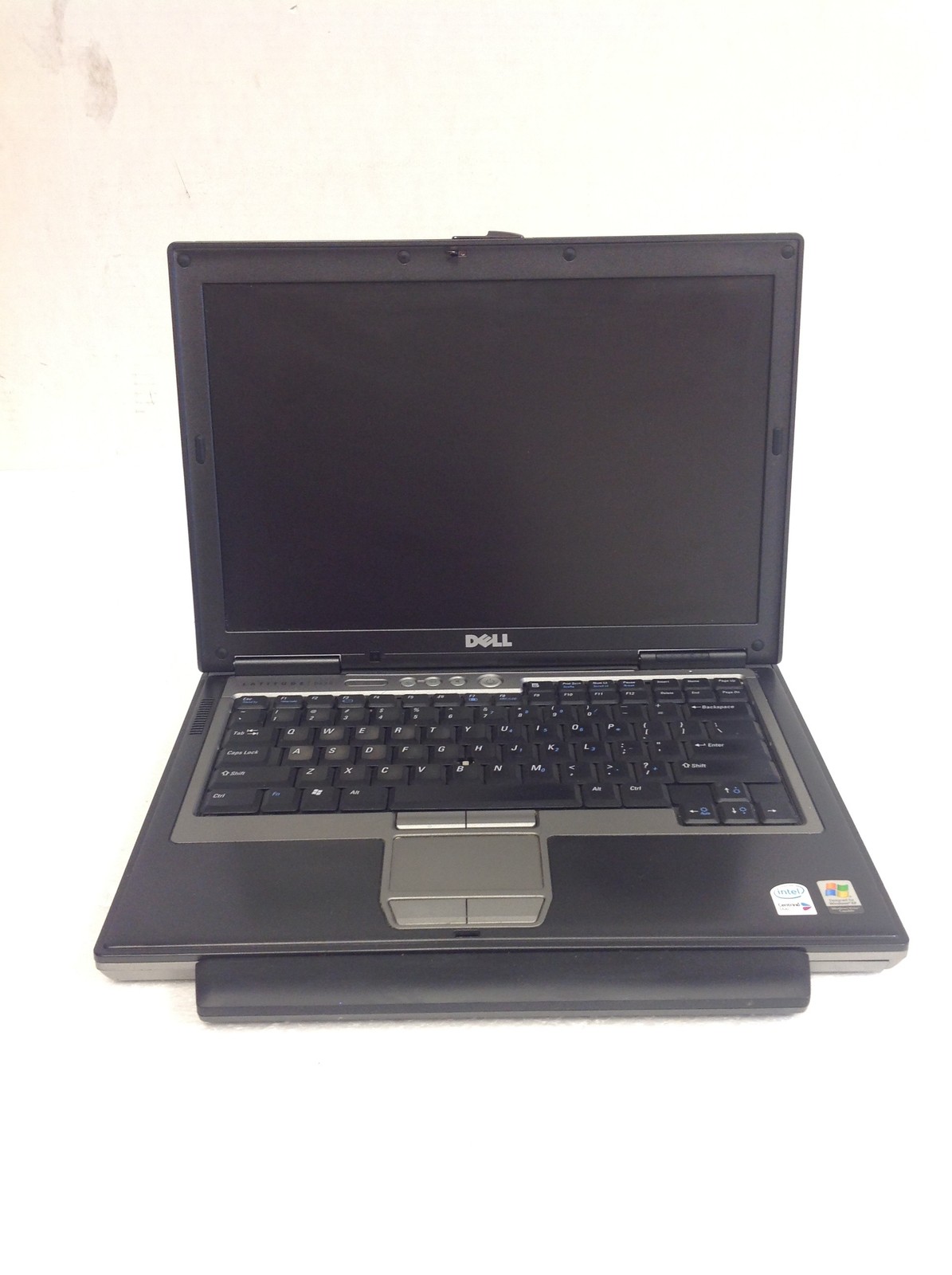 Dell Latitude D620 Core Duo 1.66GHz 14.1″ Laptop w/ 512MB RAM,DVDROM, READ