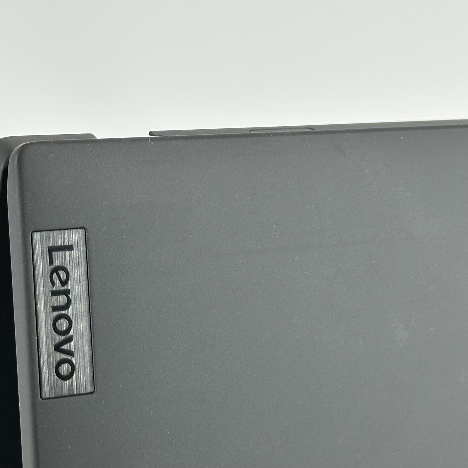 Lenovo ThinkPad T14 Gen 4 FHD+ Ryzen 7 PRO 7840U 32GB 512GB BAD LEFT USB-C PORT