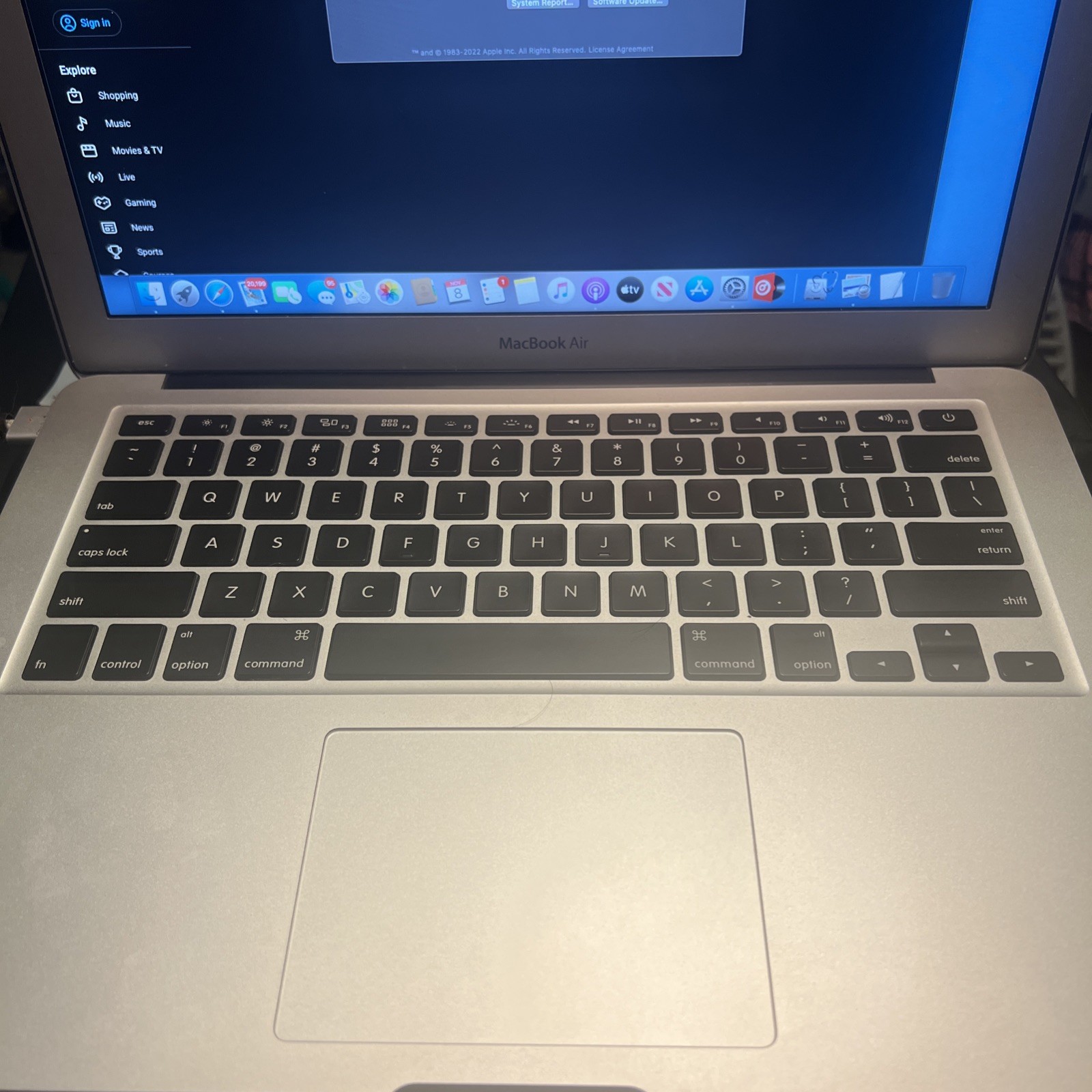 Apple MacBook Air A1466 i7-3667U 2.0GHz 8GB RAM Mid 2012 Catalina Version 10. 15