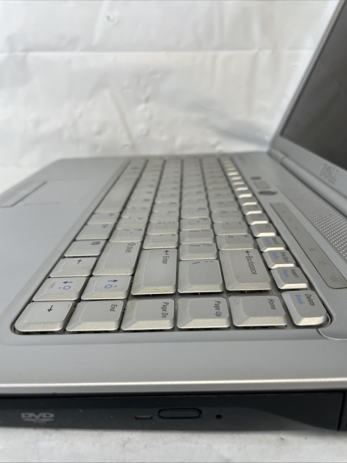 Retro Dell Inspiron 1525 15.4″ Intel Core 2 Duo 1.73GHz 2GB RAM 120GB HDD WinXP